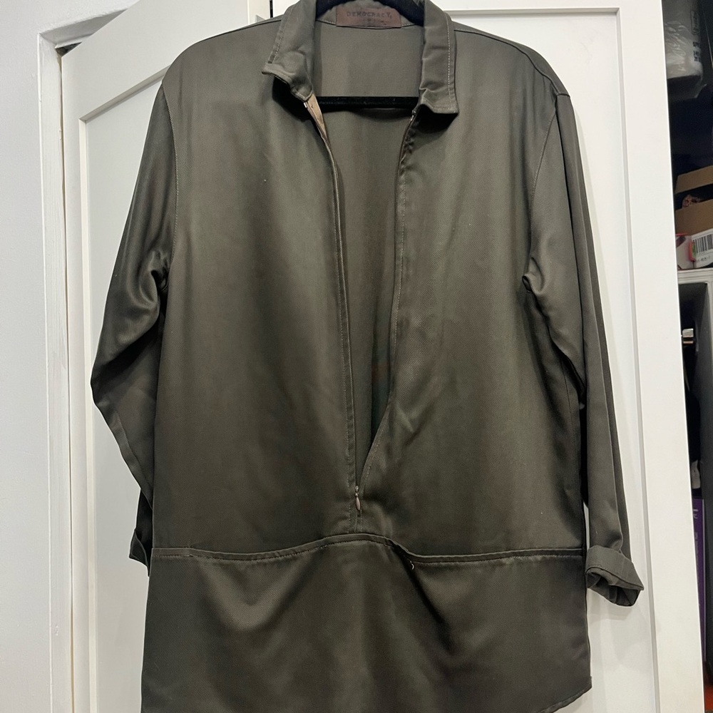 Democracy Women’s Olive Green Lightweight Jacket / Tunic